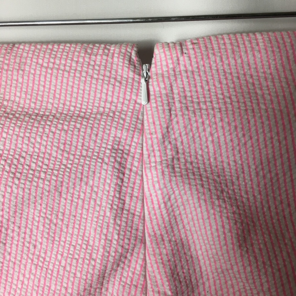 Lilly Pulitzer Izzy Skort - Picture 3 of 5